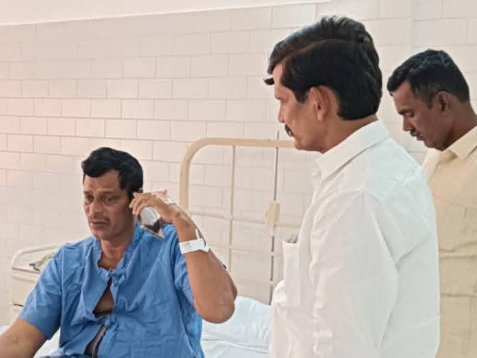 టీడీపీ నేత ఆరోగ్యంపై ఫోన్‌లో ఎమ్మెల్యే ఆరా