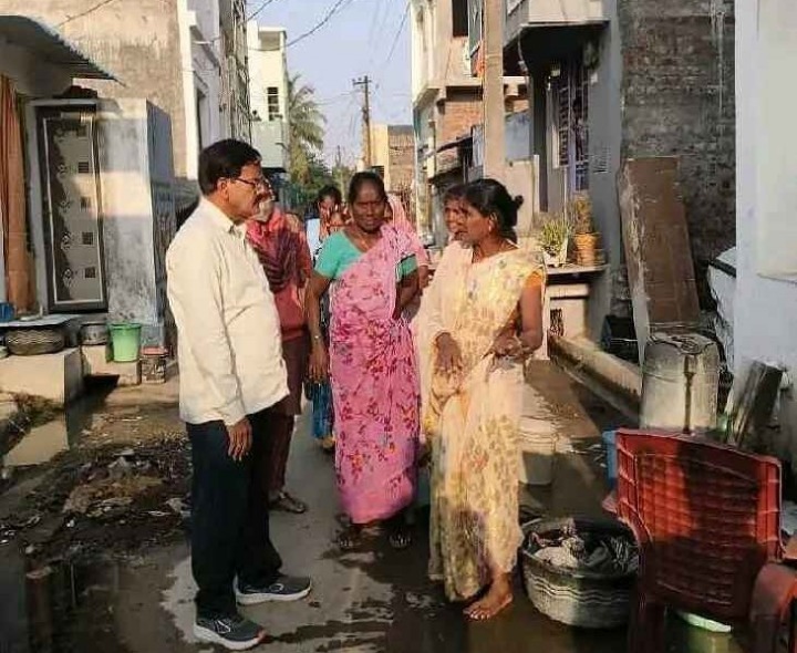 రాజాం మున్సిపల్ కమీషనర్ ఆకస్మిక పర్యటన