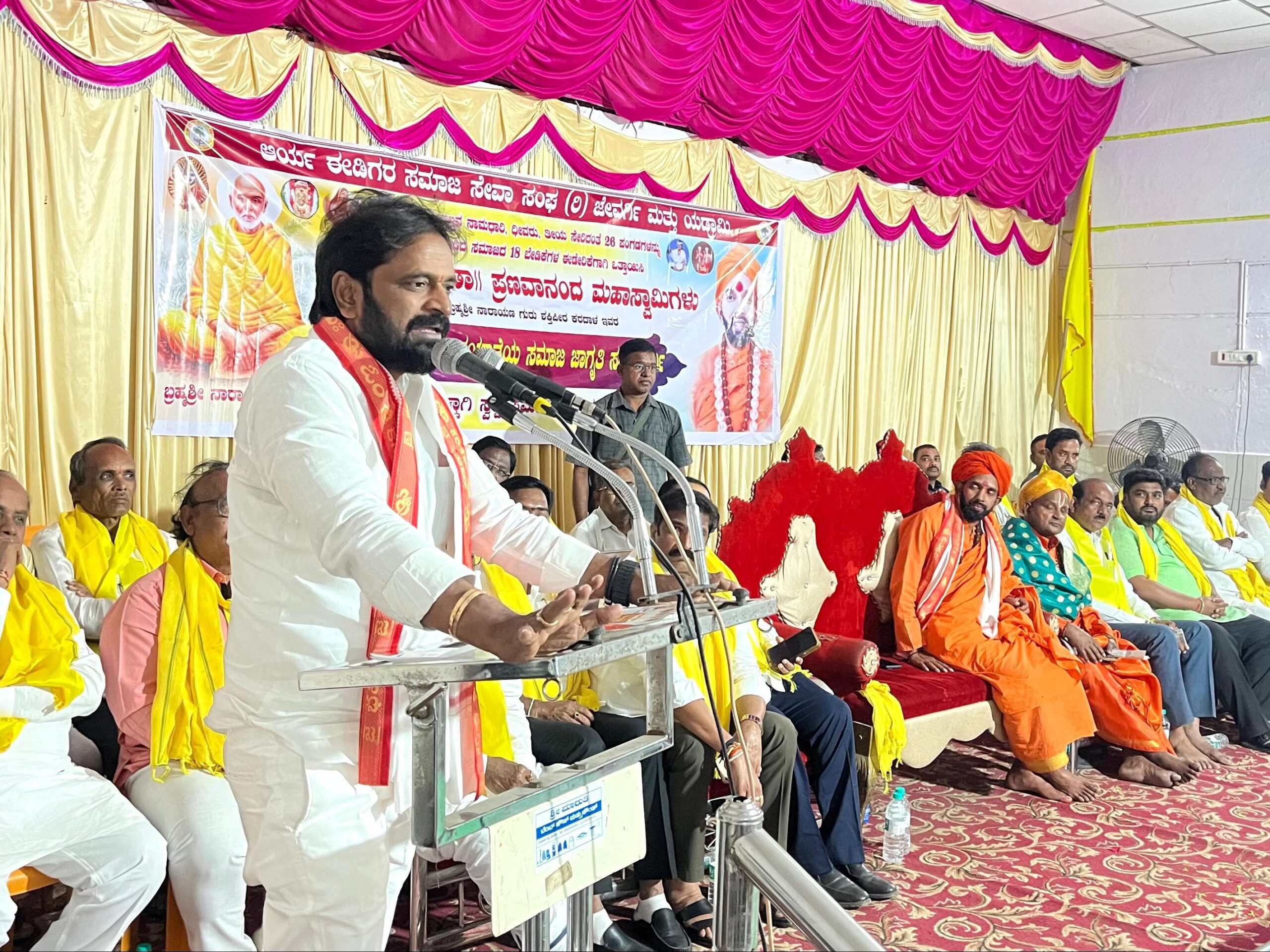 ‘కాంగ్రెస్ ప్రభుత్వంలో కులవృత్తులు నాశనం’