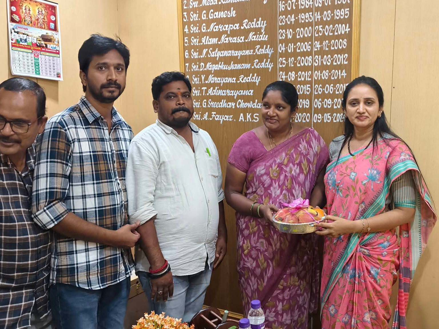 మార్కెట్ యార్డ్‌లో చైర్‌పర్సన్ పల్లవి సమీక్ష