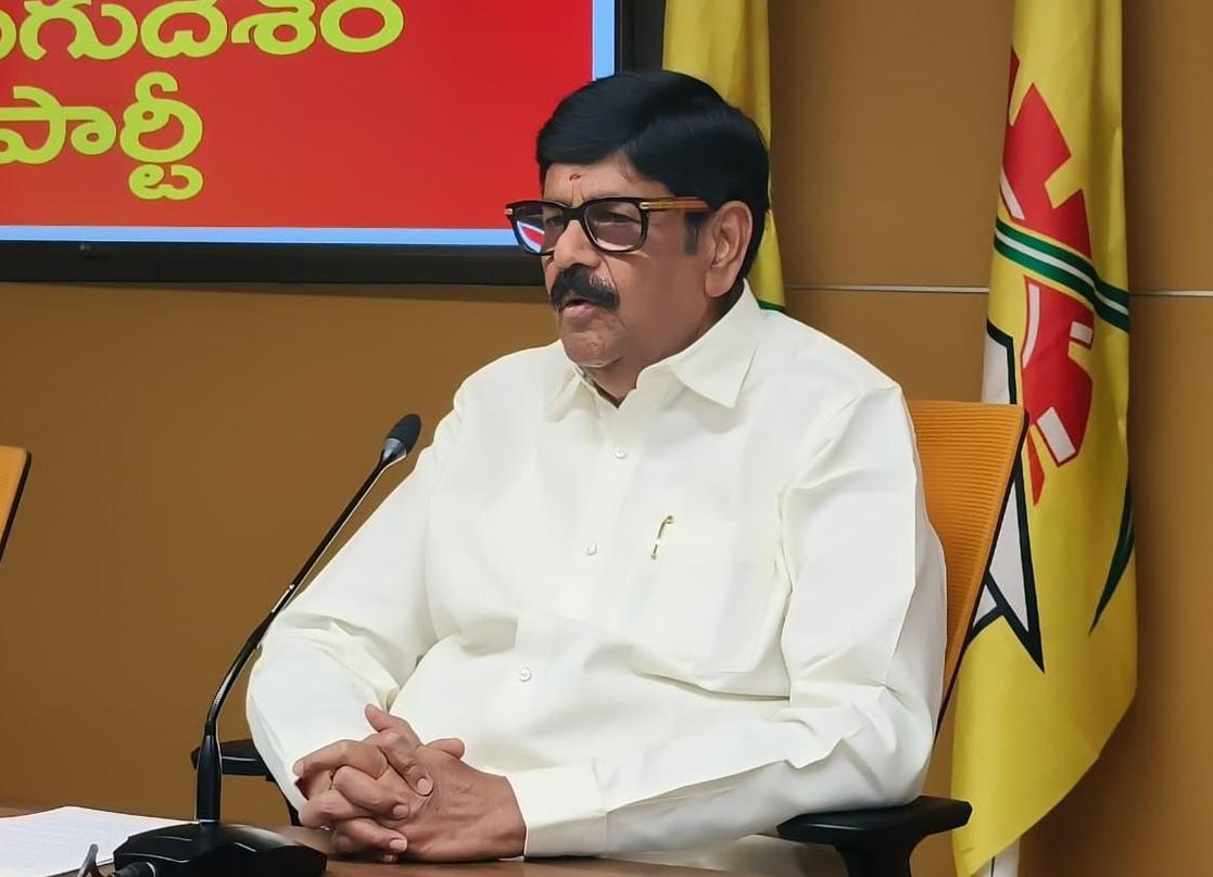 ‘ఉపాధి కల్పించడం జగన్‌కు ఇష్టం లేదా?’