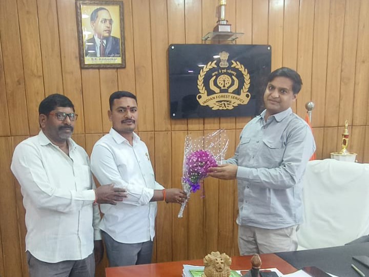 విద్యుత్ లైన్‌కు అనుమతులు ఇవ్వాలని వినతి