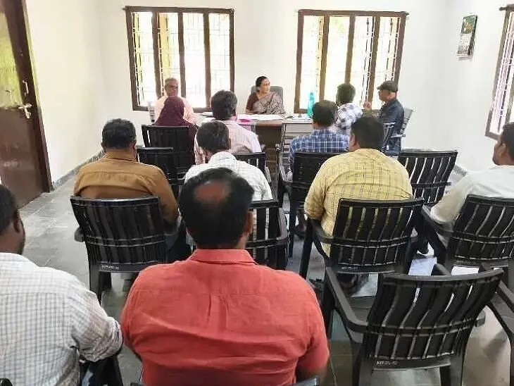 గ్రామాల్లో 100% పన్ను వసూలు పూర్తి చేయాలి: ఎంపీడీవో