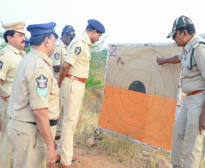 ఏఆర్ పోలీసులకు ఫైరింగ్ సాధన