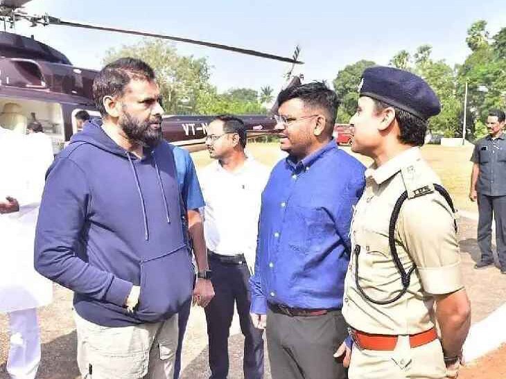 పవన్ కళ్యాణ్‌ను కలిసిన జిల్లా అధికారులు