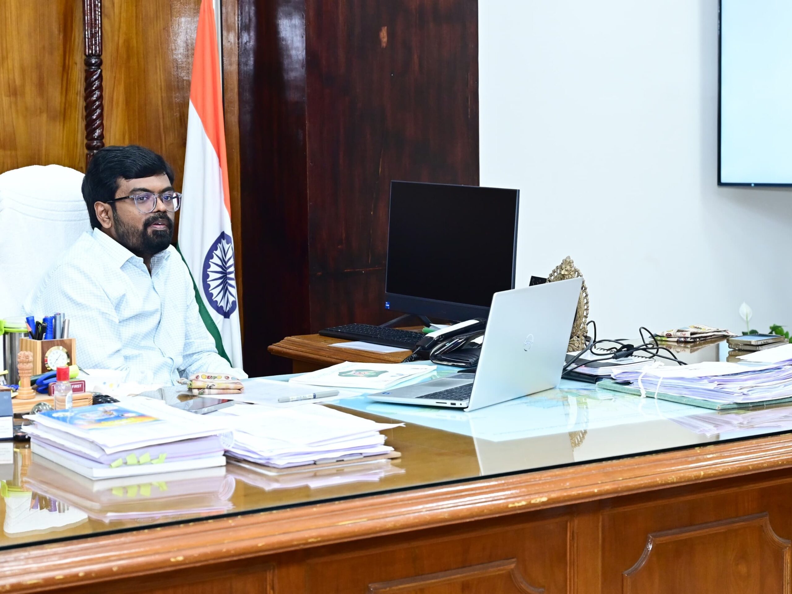 ‘గంజాయి అమ్మకాలను నియంత్రించేందుకు చర్యలు చేపట్టాలి’