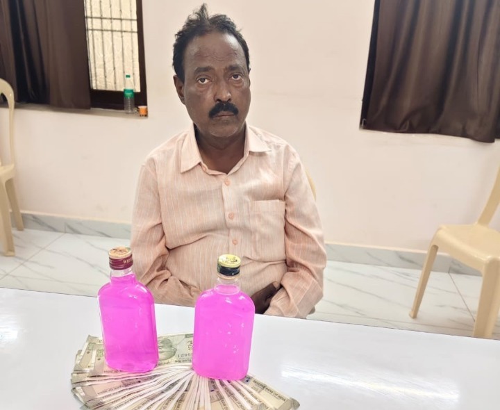 ఒంటిమిట్ట తహసీల్దార్ కార్యాలయంలో ఏసీబీ దాడులు