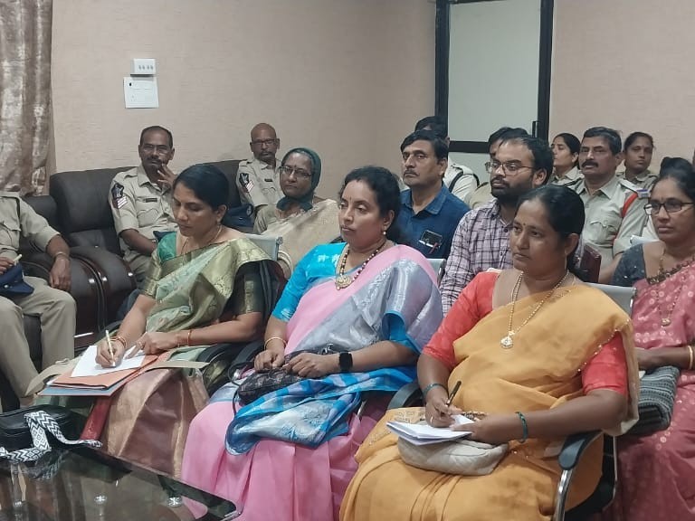 ‘బాల్య వివాహాలు చేస్తే రెండేళ్లు జైలు’