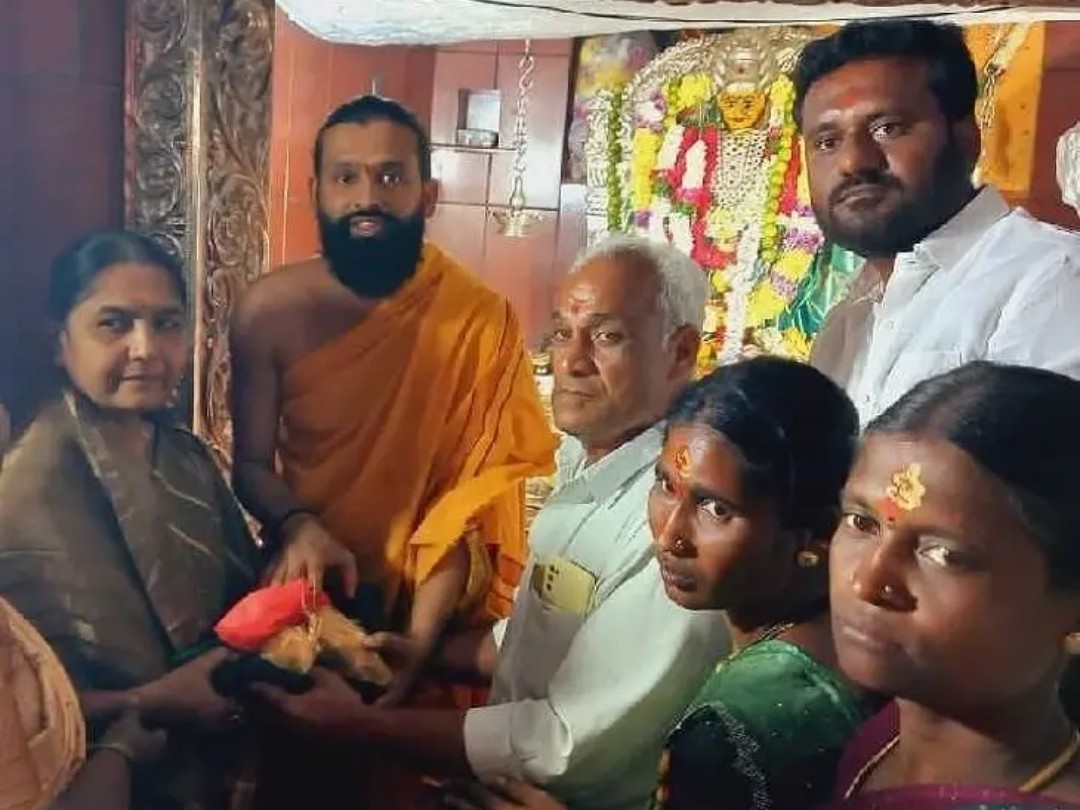 వన దుర్గామాతను దర్శించుకున్న ఎమ్మెల్యే