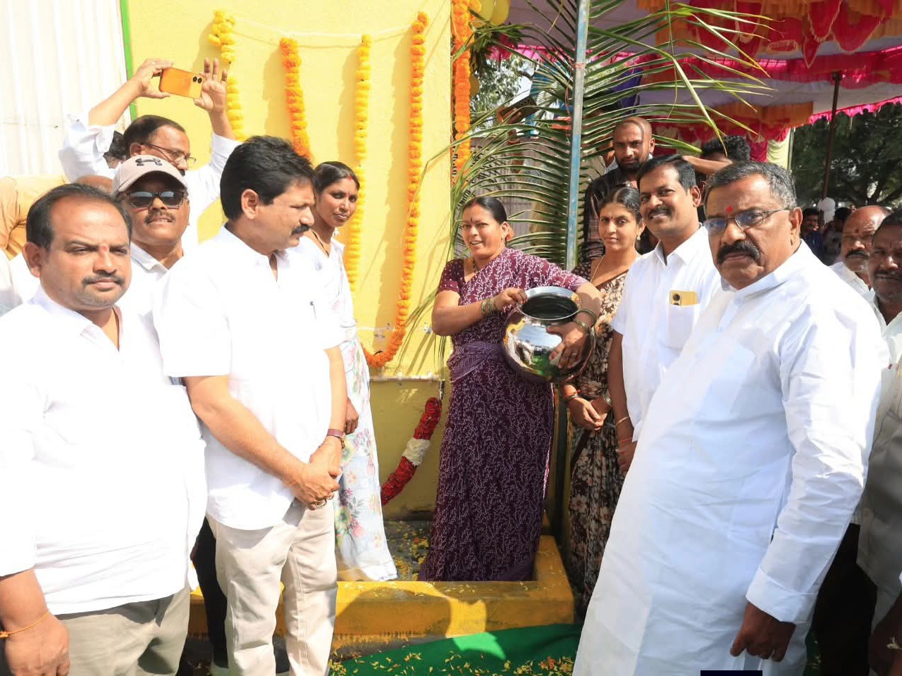 ప్రజలకు స్వచ్ఛమైన తాగునీరు అందించడమే లక్ష్యం: కోట్ల