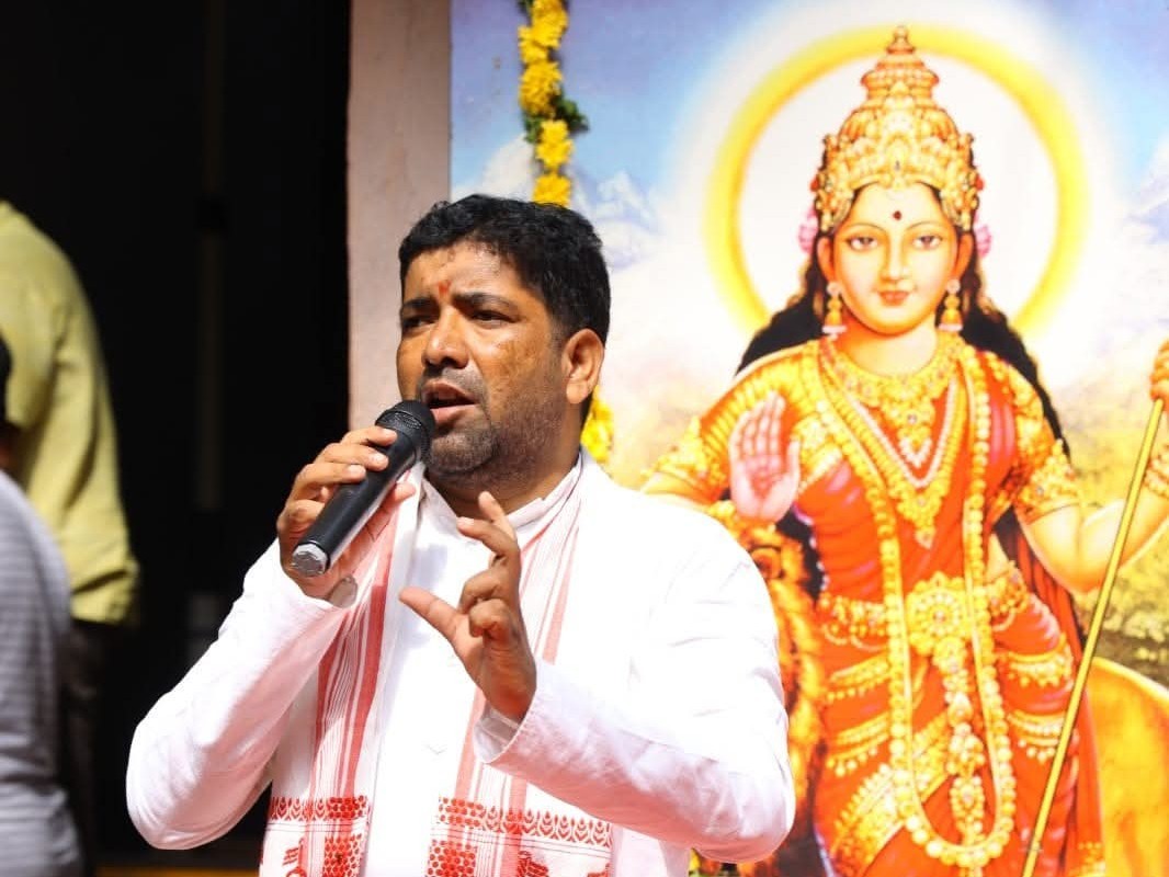 జాతర పనులపై రాజకీయ జోక్యం.. బజరంగ్ దళ్ ఆగ్రహం