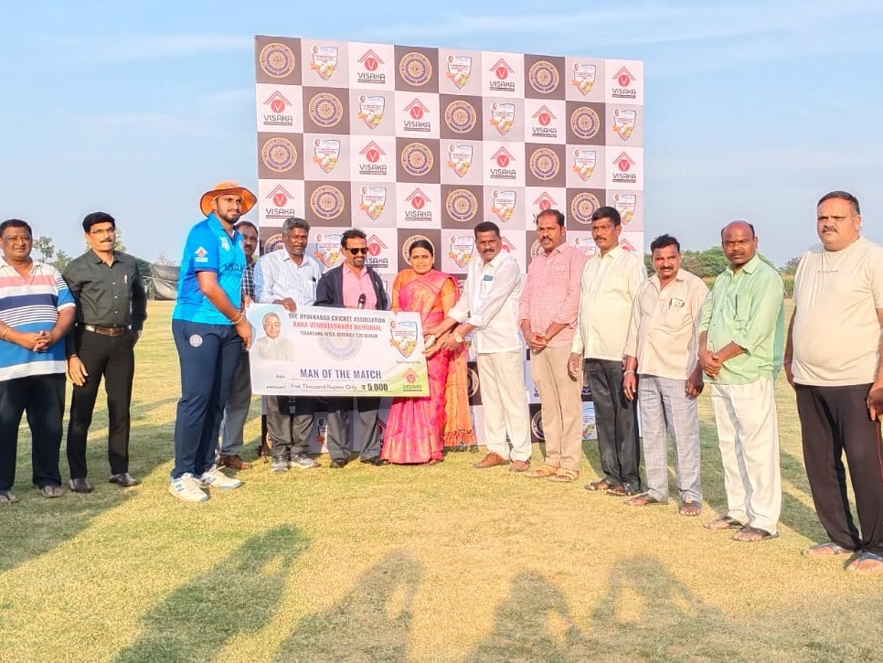 కొనసాగుతున్న T-20 క్రికెట్ పోటీలు