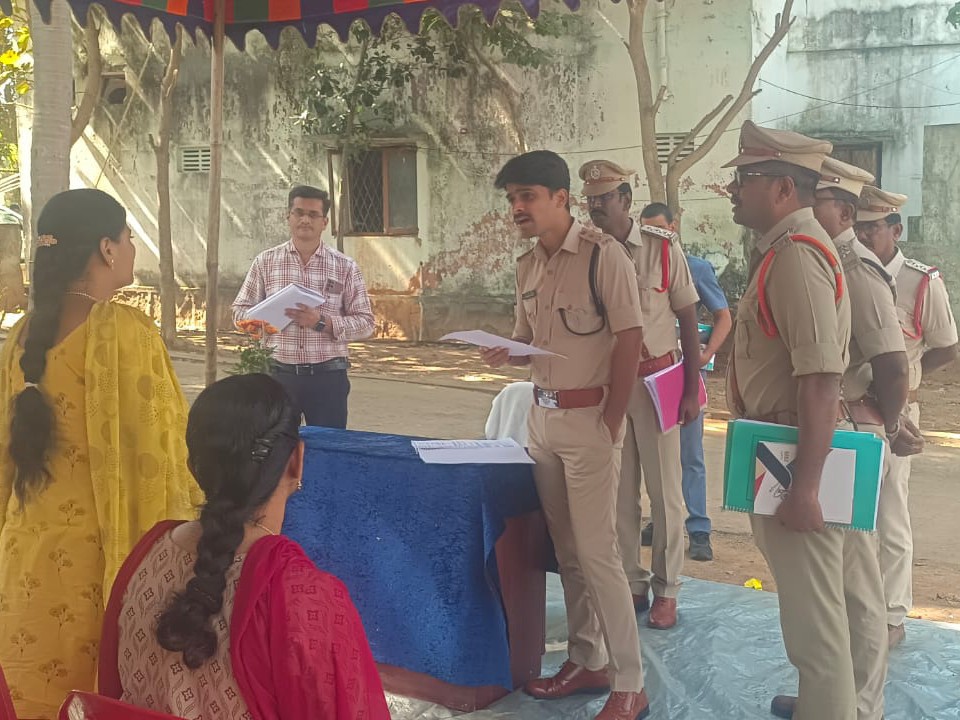 ‘పెండింగ్ కేసులను వేగంగా పరిష్కరించాలి’