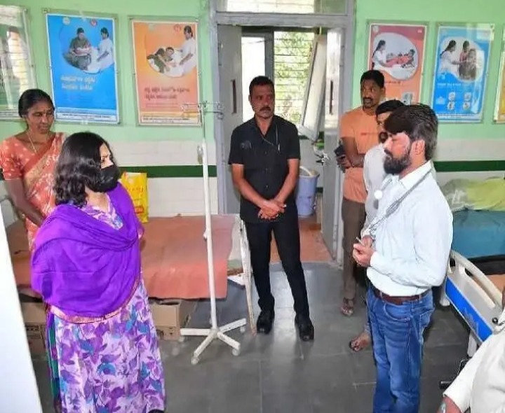 ఎదిరె PHCలో కలెక్టర్ ఆకస్మిక తనిఖీ