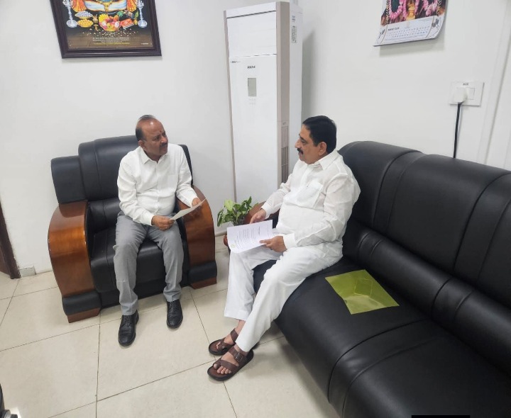 ఆలయ పనులు వేగవంతం చేయాలని ఎమ్మెల్యే వినతి