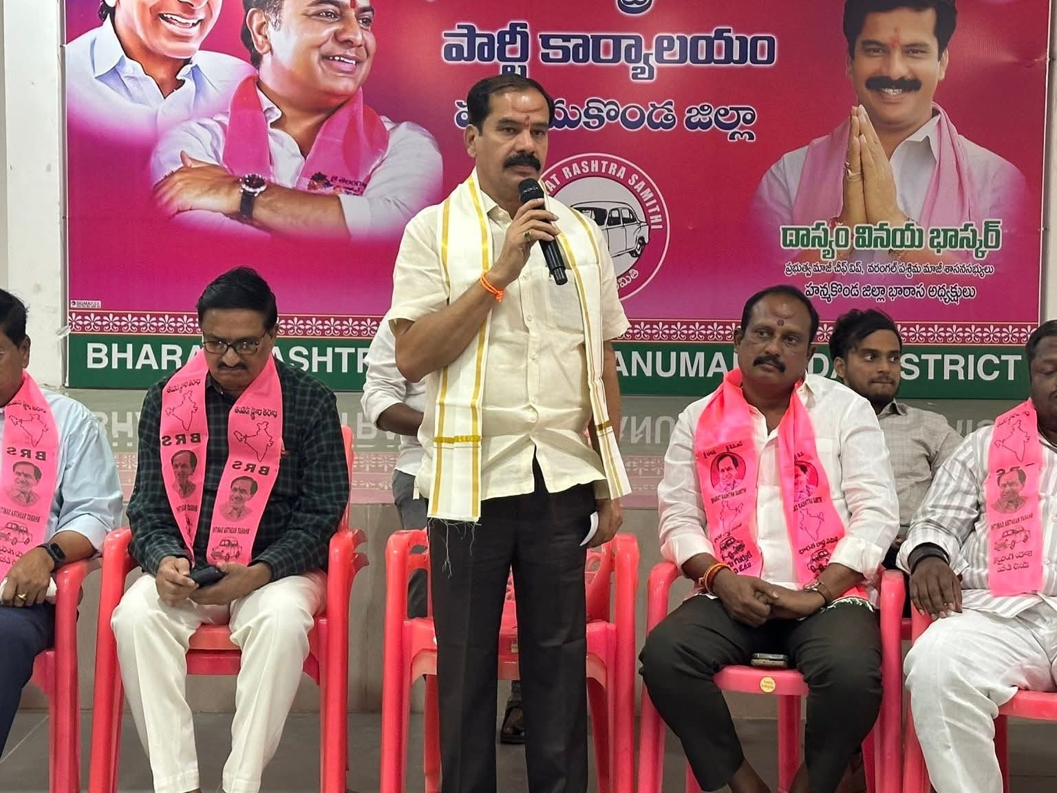 ఓరుగల్లు ప్రజల పక్షాన పోరాడుతున్నాము: దాస్యం