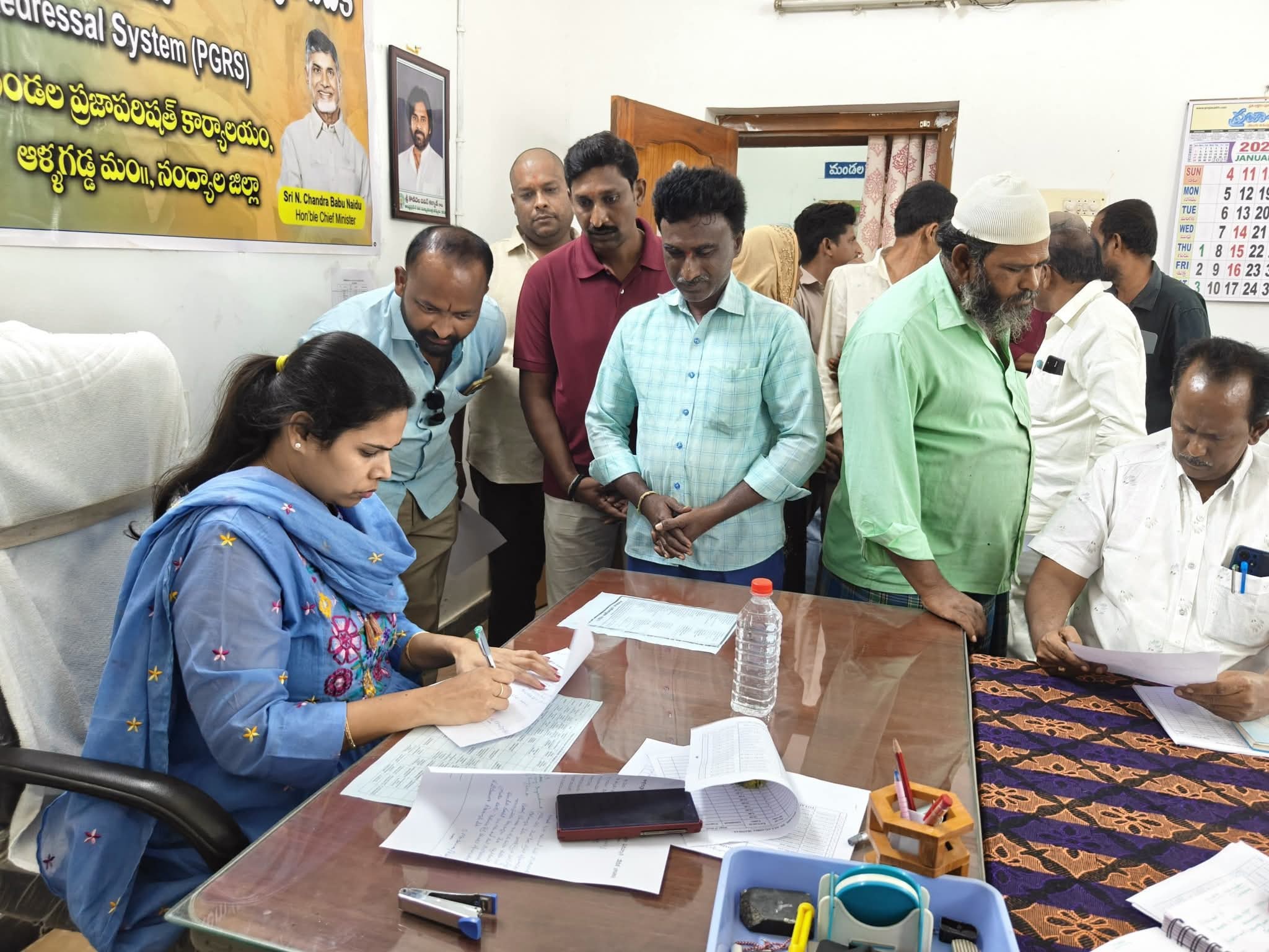 అధికారుల తీరుపై ఎమ్మెల్యే ఆగ్రహం