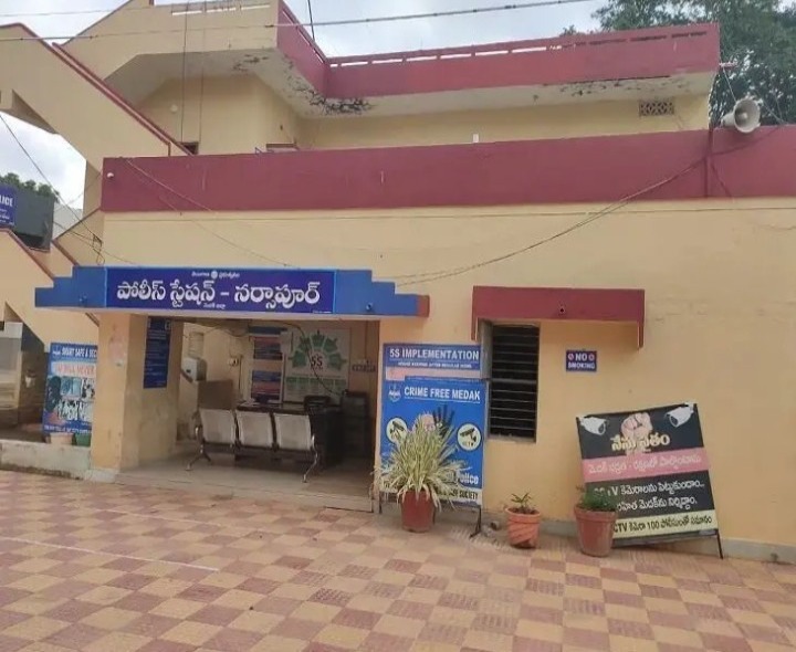 మెడలో గొలుసు చోరీ.. కేసు నమోదు