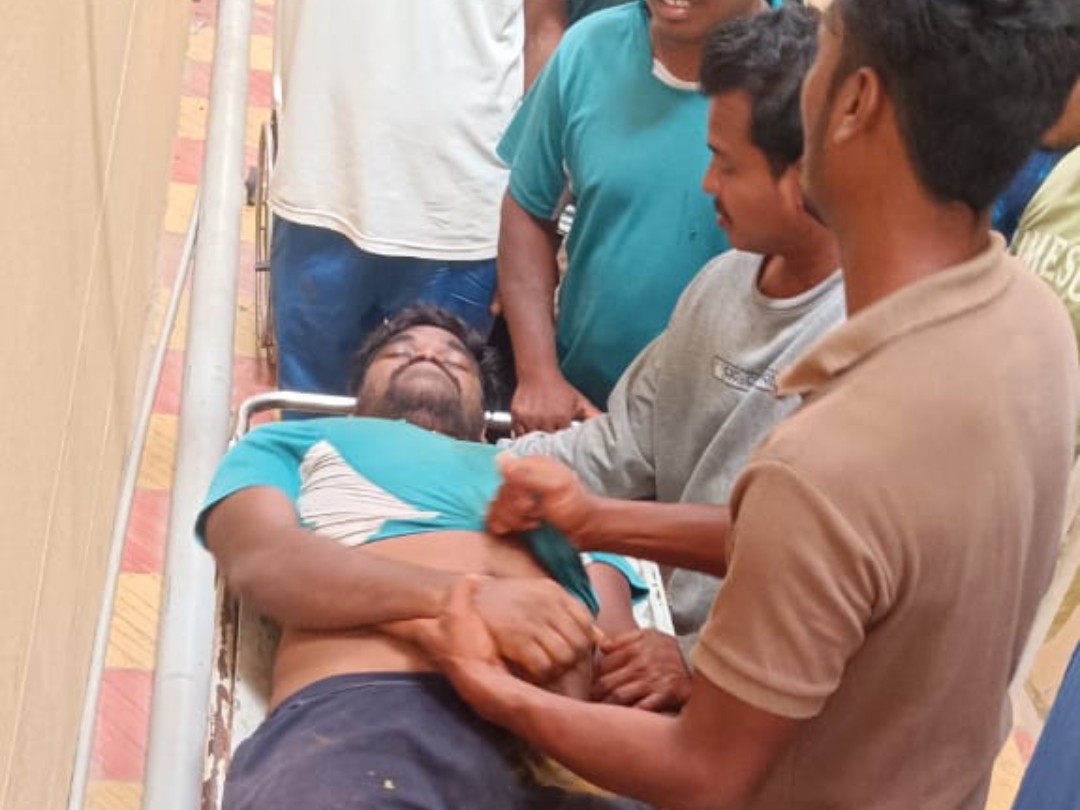 క్రికెట్ టోర్నమెంట్ పోటీల్లో  విషాద సంఘటన