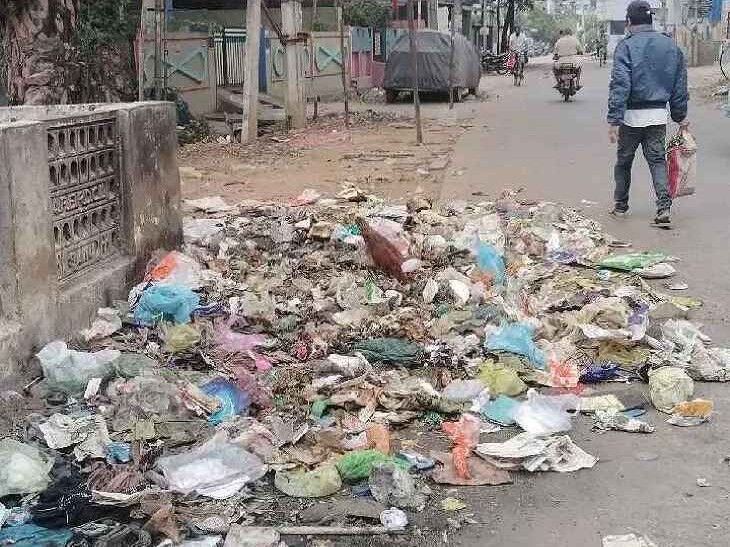 తునిలో పారిశుధ్య లోపం