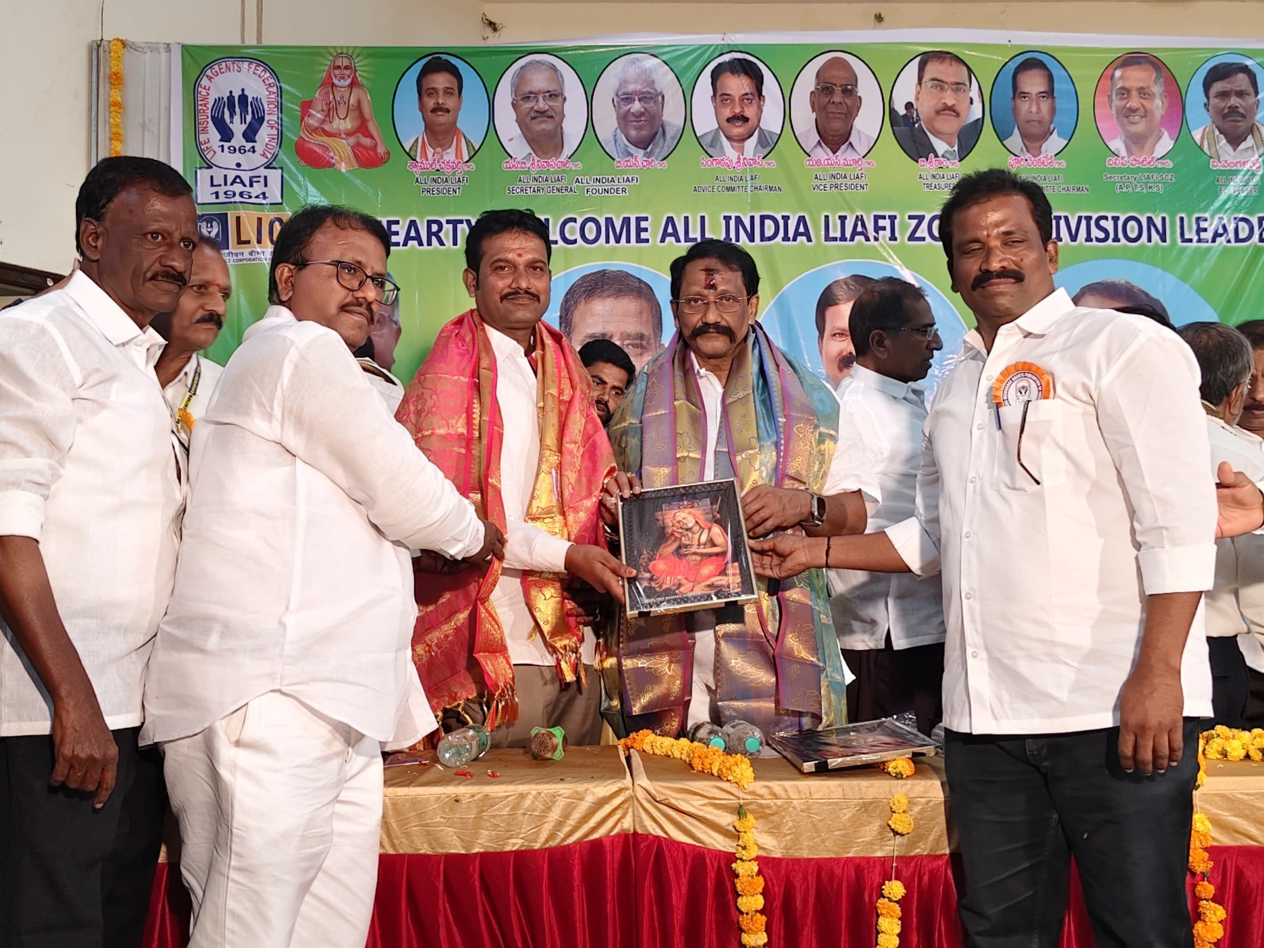 అధికారంలోకి వచ్చిన వెంటనే పరిష్కరిస్తాం: ఎమ్మెల్యే