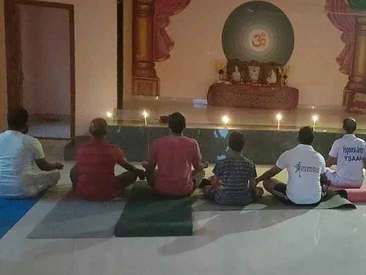 నెల్లిమర్లలో ఏకాగ్రతపై యోగా శిక్షణ కార్యక్రమం