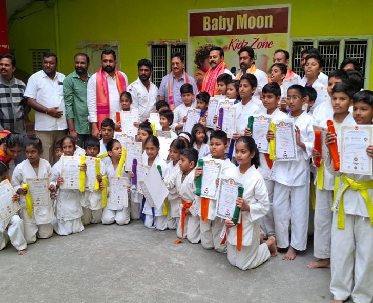 ‘ఆత్మరక్షణ కోసం కరాటే నేర్చుకోవాలి’