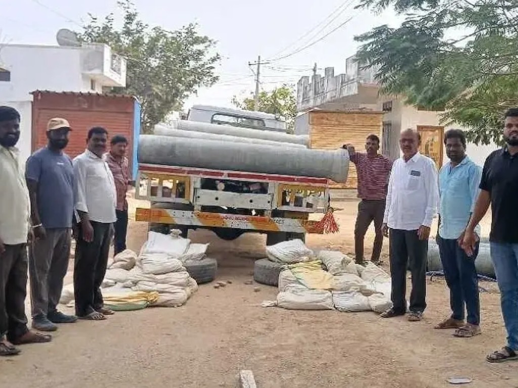 అండర్ డ్రైనేజీ పనులను ప్రారంభించిన సర్పంచ్