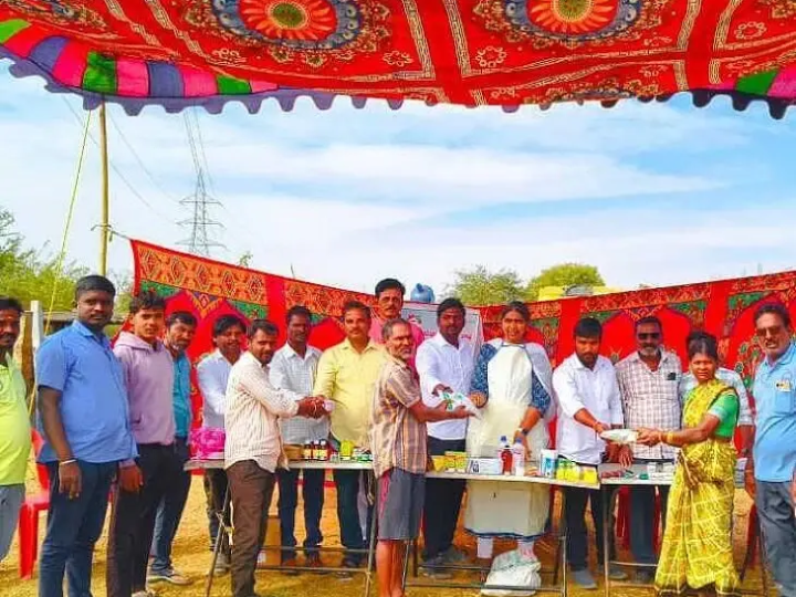 నట్టల నివారణ మందుల పంపిణి