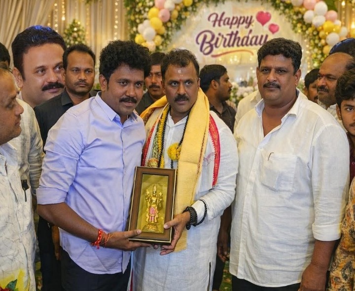 మంత్రికి జన్మదిన శుభాకాంక్షలు తెలిపిన ఎమ్మెల్యే