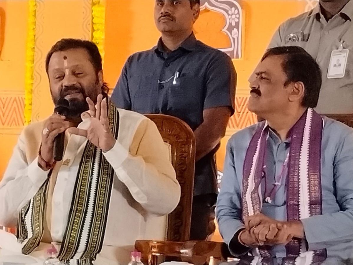 సంక్రాంతి సంబరాల్లో పాల్గొన్న కేంద్ర మంత్రి