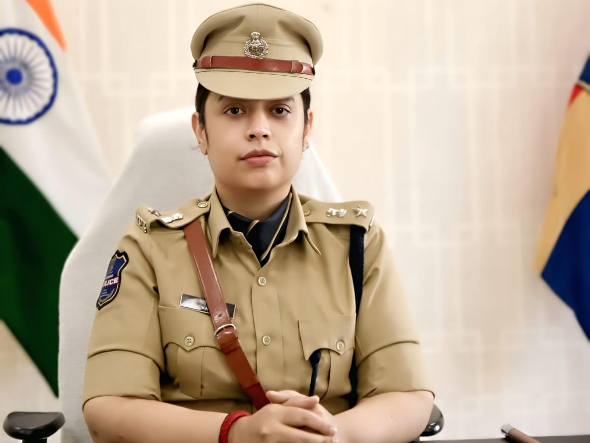 పేకాట, కోడిపందాలపై కఠిన చర్యలు: SP