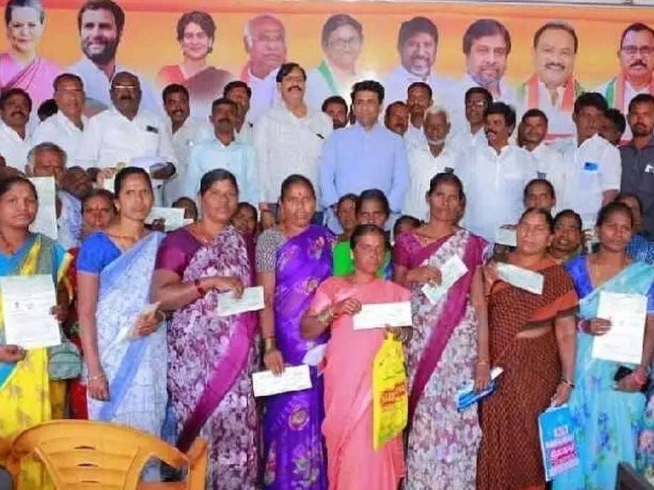 అర్హులకు అండగా సంక్షేమ పథకాలు: ఎమ్మెల్యే