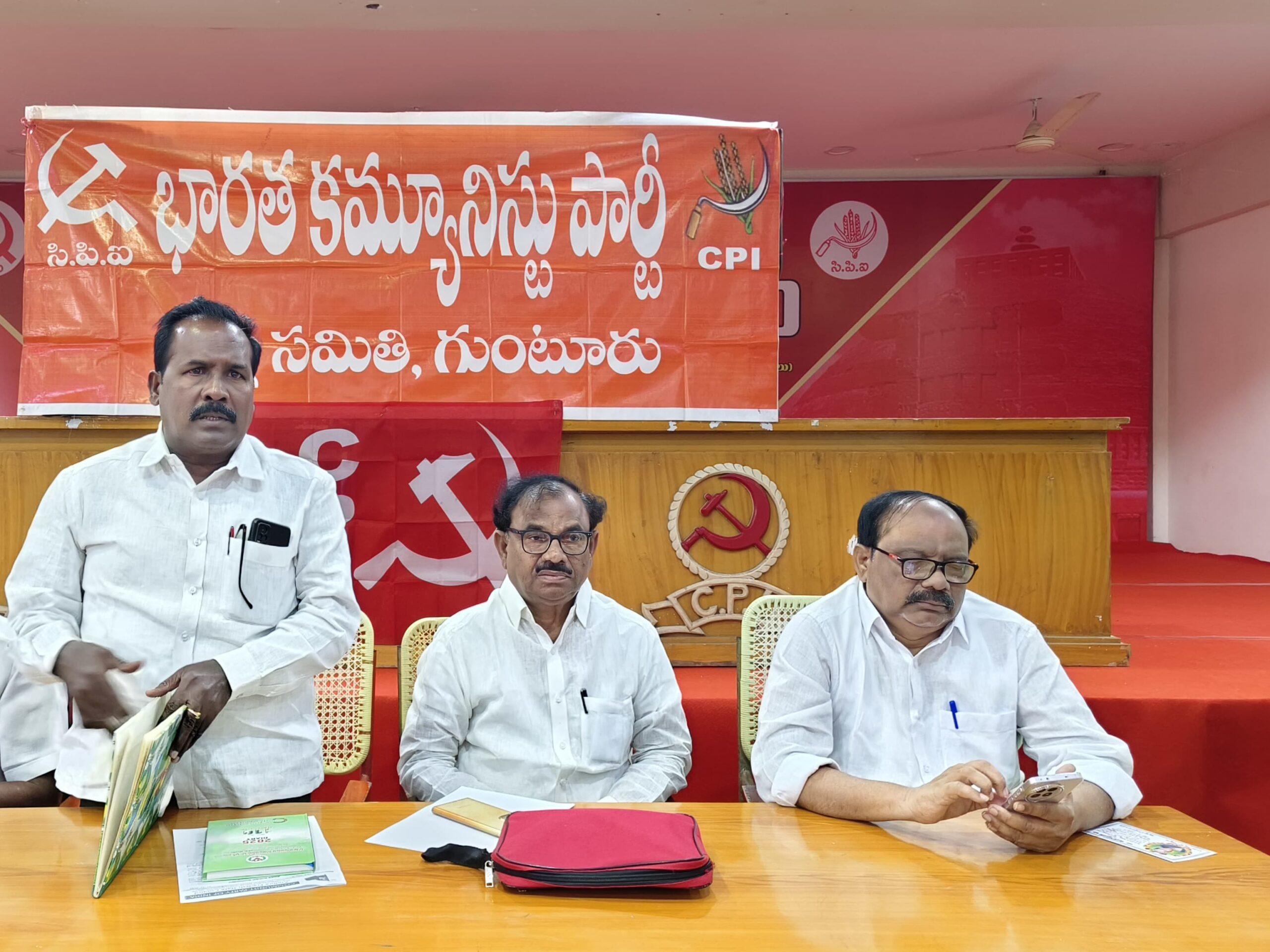 18న సీపీఐ శతవార్షికోత్సవాల ముగింపు సభ