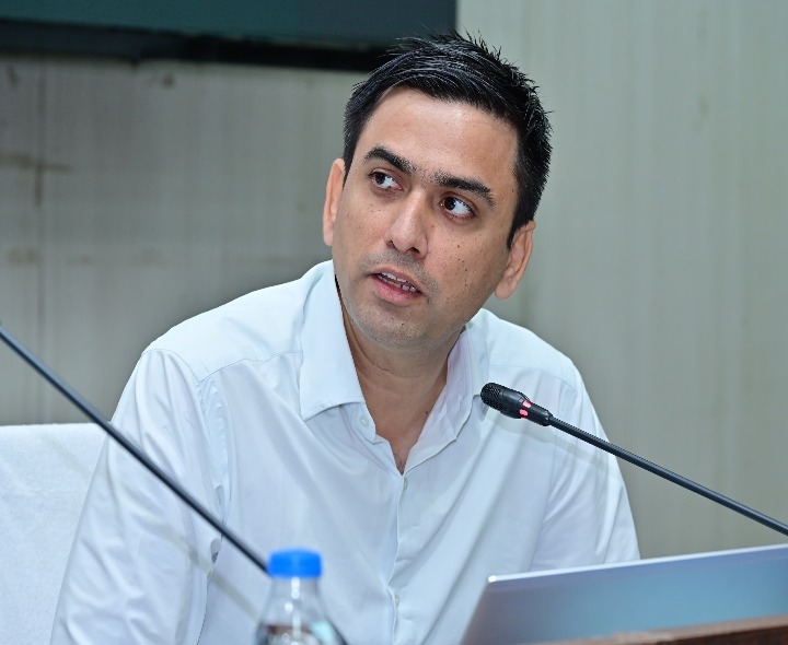 జిల్లా కలెక్టరేట్‌లో ఆదివారం వడ్డే ఓబన్న జయంతి వేడుకలు