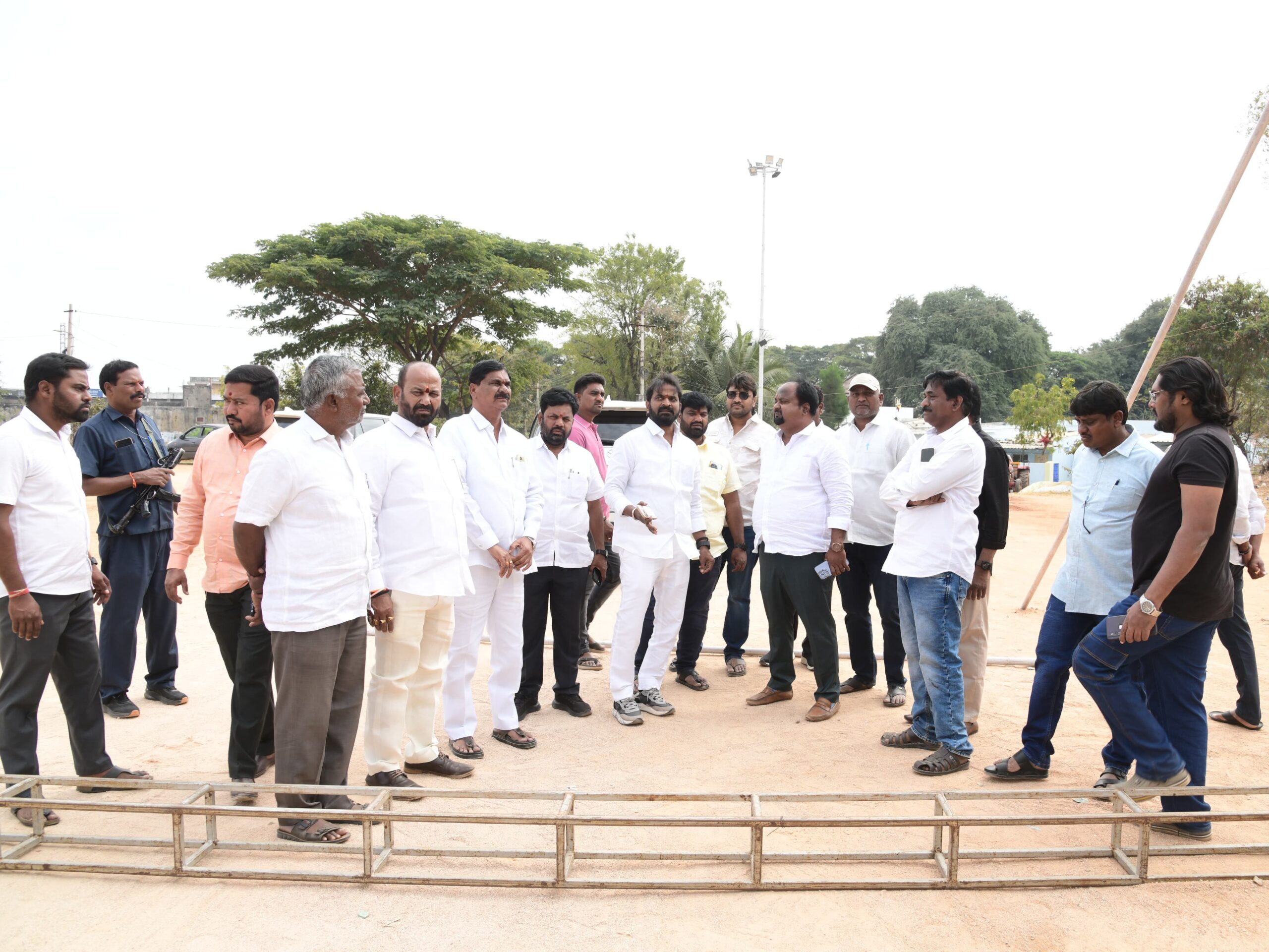 ‘కేటీఆర్ పర్యటనను విజయవంతం చేద్దాం’