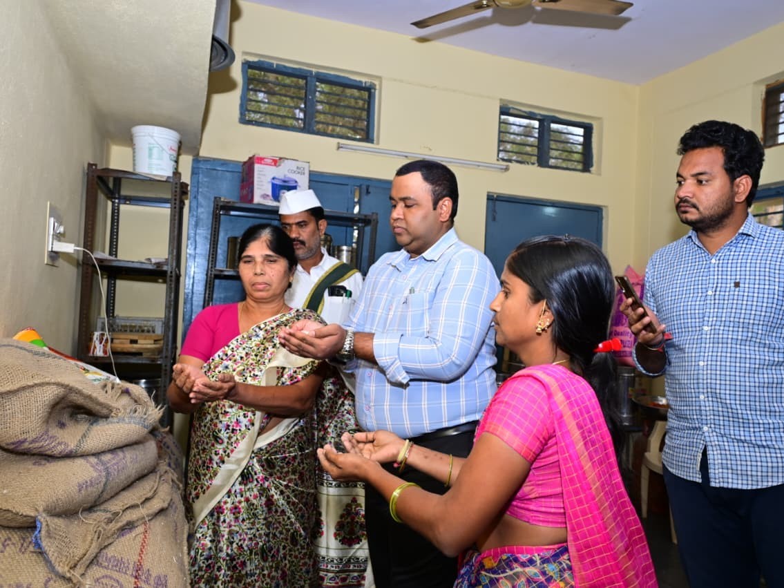 ‘బాల సంరక్షణ బాధ్యతగా తీసుకోవాలి’