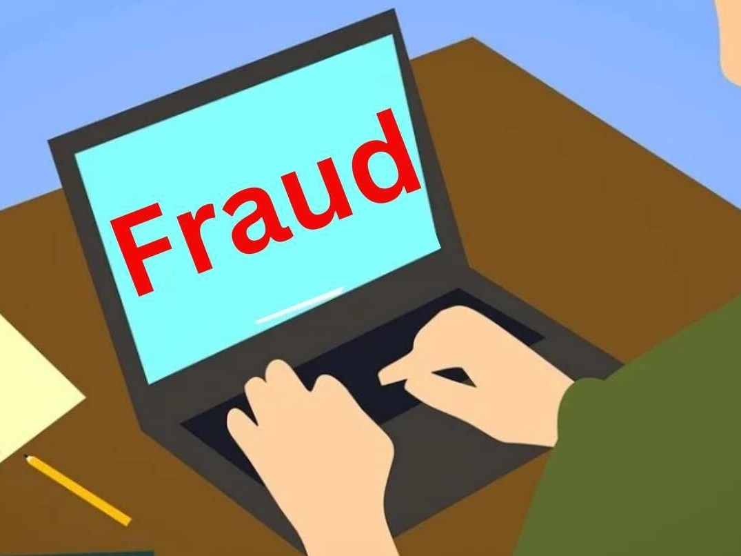 మాజీ ఐపీఎస్ భార్యకు రూ.2.58 కోట్ల టోకరా