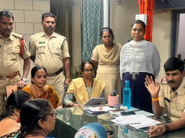 బాల్య వివాహం నిరోధించిన శక్తి టీం