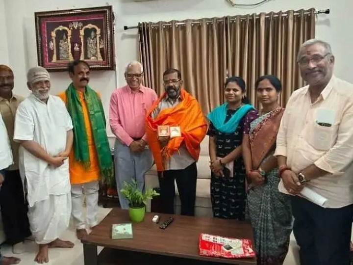 దసరా నవరాత్రులకు ముందే భద్రకాళి రథ నిర్మాణం: MLA