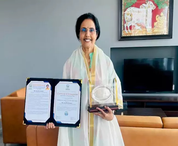 నారా భువనేశ్వరికి అవార్డు