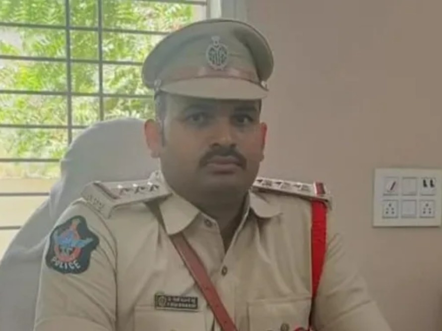 హత్య కేసులో నలుగురు అరెస్ట్