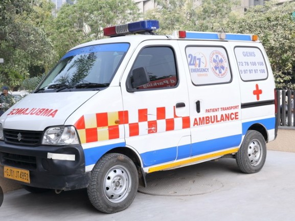 35 అంబులెన్సులతో అత్యవసర వైద్య ఏర్పాట్లు