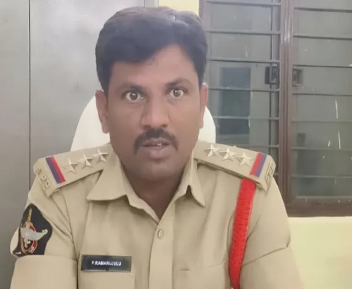 లాడ్జి నిర్వాహకులకు సీఐ హెచ్చరిక