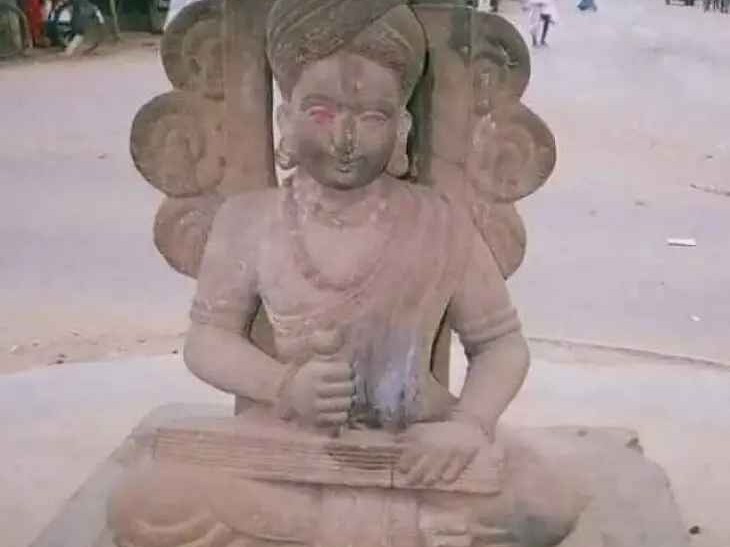 పెద్దన్న పాడులో అల్లసాని పెద్దన్న విగ్రహం ఏర్పాటు