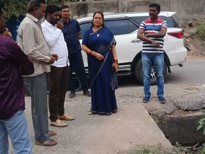 నగరంలో డ్రైన్ల శుభ్రతకు మేయర్ ఆదేశాలు