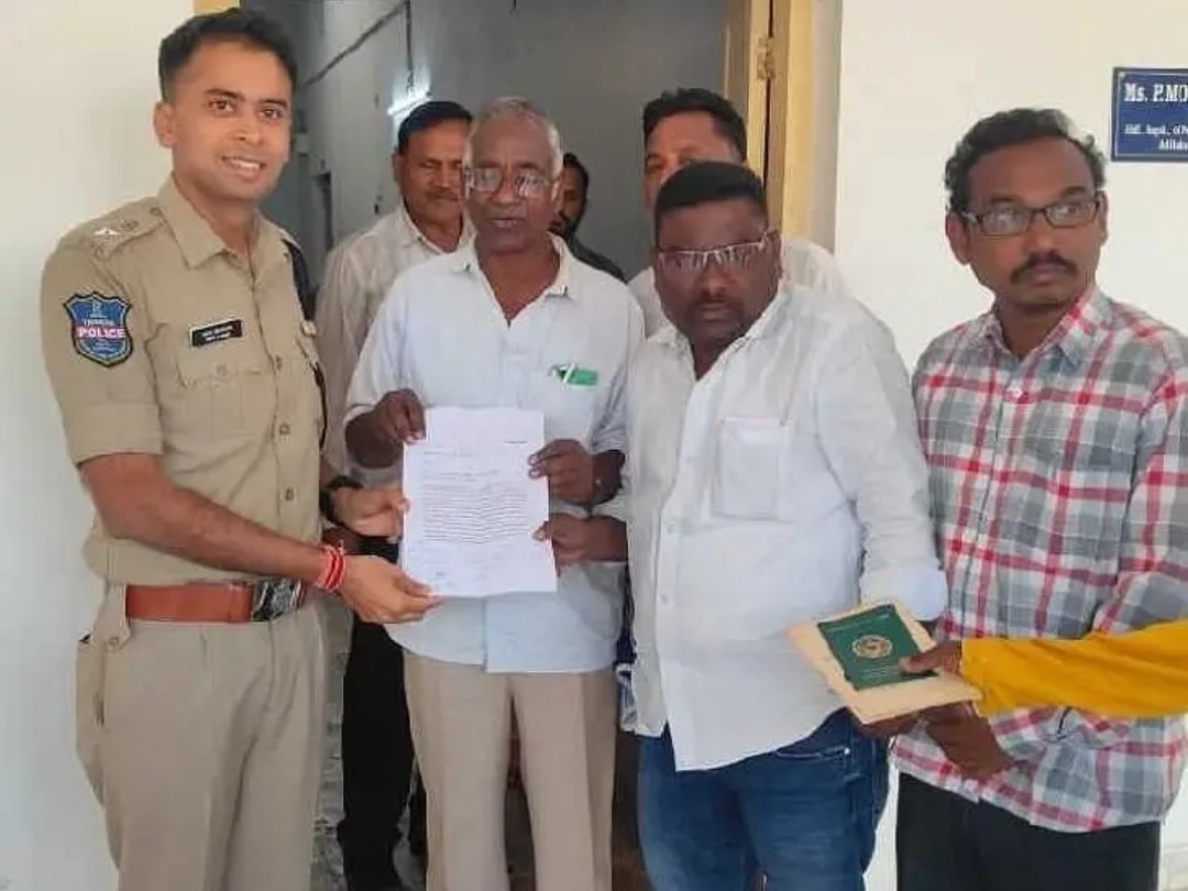 ‘ఇళ్ల నిర్మాణ పనులు జరిగేలా చూడండి’