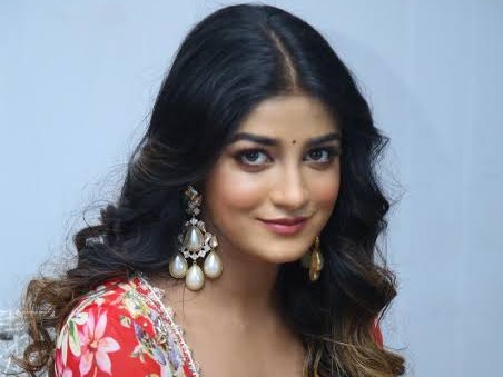 నేడు ఫ్లెమింగో ఫెస్టివల్‌కు రానున్నా హీరోయిన్లు