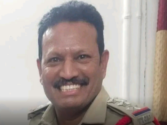 బాధ్యతలు చేపట్టిన రెండు రోజుల్లోనే బదిలీ