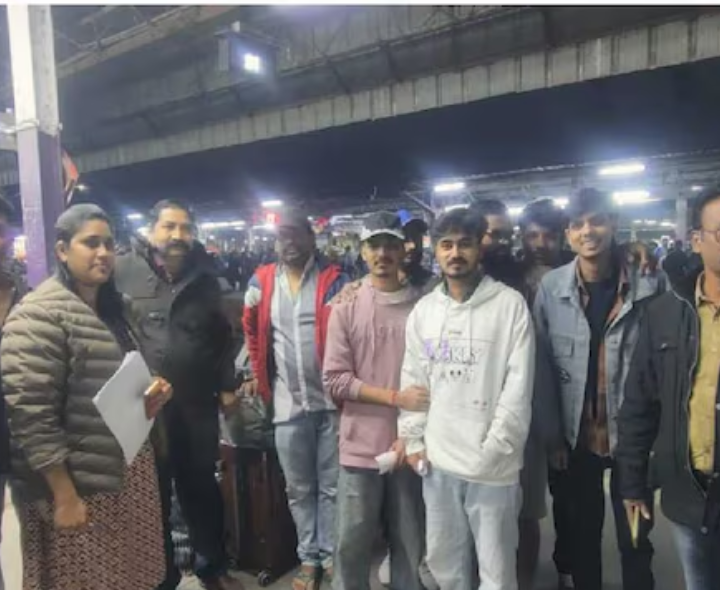 క్షేమంగా ఇళ్లకు చేరుకున్న తెలుగువాళ్లు